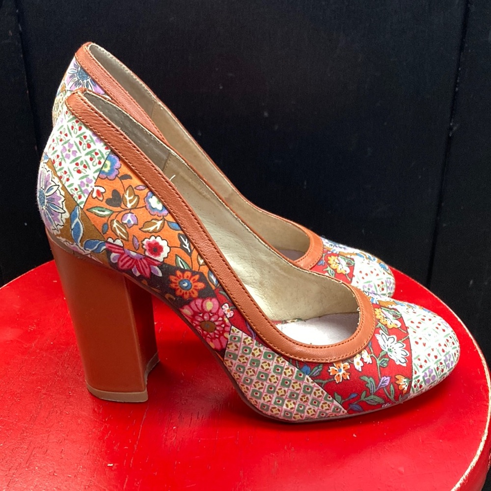 Anthropologie Pink Studio Heels Floral Patchwork Fabric and Leather size 5.5